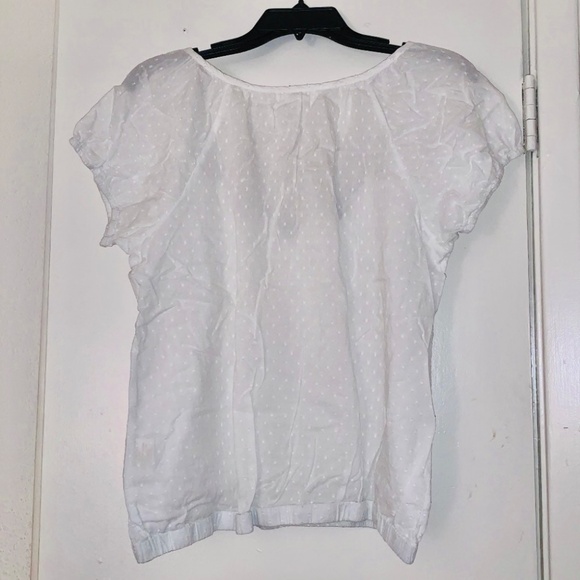 Women’s White Flower Crochet Front Blouse Top - Size Large - Picture 3 of 3